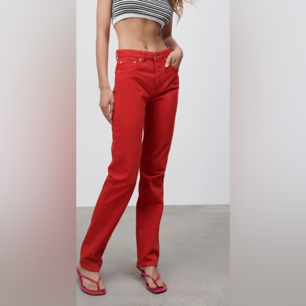 Zara straight leg mid-rise jeans in RED! Size 27